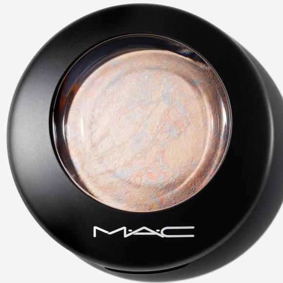 MAC Cosmetics Other - MAC Mineralize Skinfinish Powder Highlighter